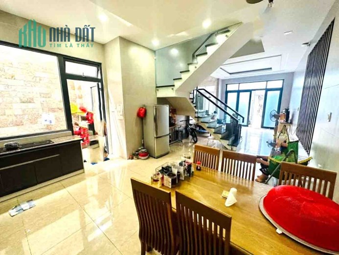 Ngộp Bank Bán nhà Hoàng Diệu 2, Linh Chiểu 145m2,  Hẻm 6m Ngang 5m, 4 Tầng, Sẵn Dòng Tiền Khủng Chỉ