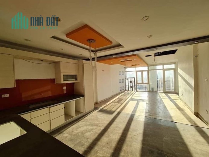 BÁN NHÀ MẶT PHỐ VĂN CAO BA ĐÌNH SÁT HỒ TÂY KINH DOANH ĐỈNH 44M2 x 4T x MT5m CHỈ 22 TỶ