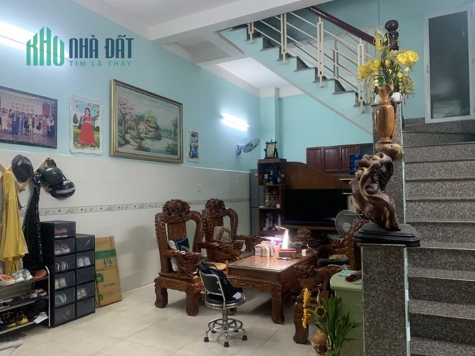 Siêu Phẩm Hương Lộ 2 Gần ngã tư bốn xã 90m2 ,3 tầng Nhỉnh 4 tỷ