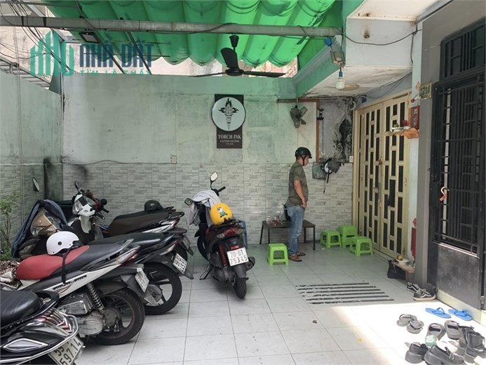 SIÊU PHẨM TRUNG TÂM QUẬN 1 – 43M2  SÂN RIÊNG SIÊU TO KHỔNG LỒ