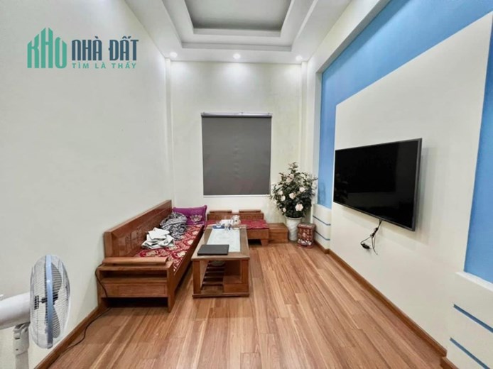 Bán nhà 5T Tứ Hiệp, TT Thanh Trì, Ngõ rộng ba gác đua, vị trí quá đẹp, 43m2, 3.85 tỷ