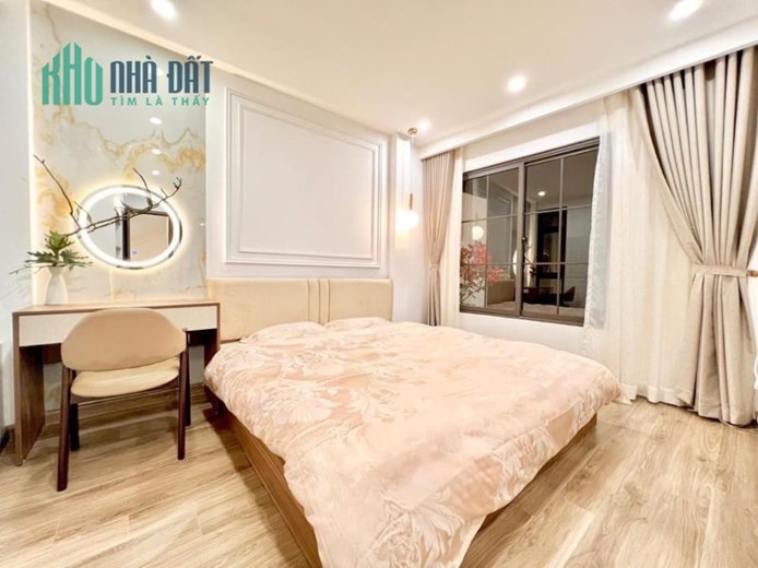 Duy nhất! Nhà VIP Nguyễn Sơn, Long Biên. 35m x 6T, MT: 4,7M. Nhỉnh 5 tỷ. Mới tinh.