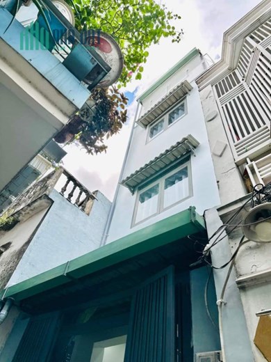 NHÀ ĐẸP XINH-TẶNG HẾT NỘI THẤT-4 TẦNG BTCT-3 PHÒNG NGỦ-CHỦ 3,15 TỶ