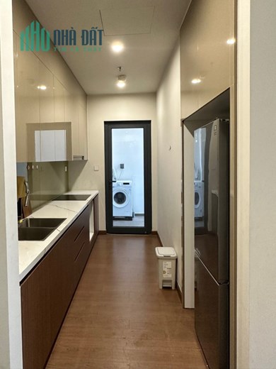 Cho Thuê Căn Hộ Chung Cư The Matrix One 87m2 - 2 Ngủ - 2 Wc - Giá 24tr - Có Đỗ Ô tô - Full đồ - LH