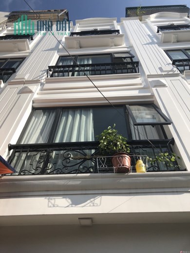 NHÀ ĐẸP MỚI XÂY QUẬN CẦU GIẤY 48M2 - 5 PHÒNG NGỦ - SIÊU HÓT GIÁ TỐT