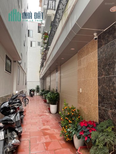 Chính chủ cần bán nhà 30m2 5 tầng nội thất cơ bản SĐCC giá 3,35 tỷ