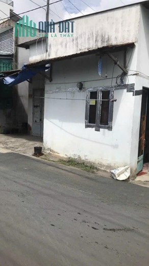 Cần bán dãy trọ giá 850tr đường Bà Triệu Hóc Môn 850 triệu - 160 m2