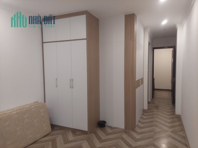 Bán nhà đường Trường Chinh, quận Đống Đa. 35m2 x 5 Tầng. Ngõ thông. KD. Hơn 3 Tỷ. 0968084286