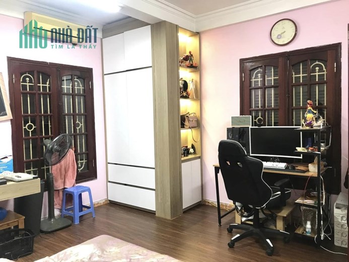 Bán căn nhà 89m2 phố Âu Cơ, Tây Hồ Căn góc Gara Ô tô thông Thang máy Nhập khẩu 6 phòng ngủ 9.5 Tỷ