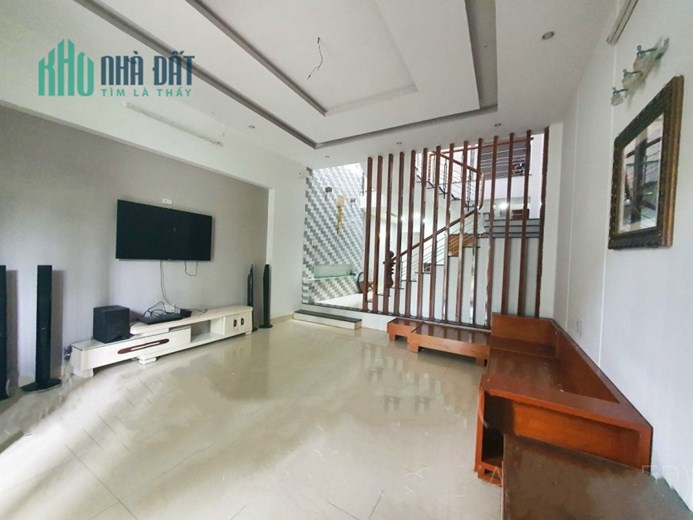 Bán nhà Đường Thủy Sơn Hòa Hải Quận Ngũ Hành Sơn 500m ra biển gần các Resort lớn