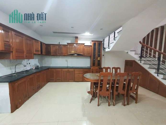 Bán nhà Đường Thủy Sơn Hòa Hải Quận Ngũ Hành Sơn 500m ra biển gần các Resort lớn