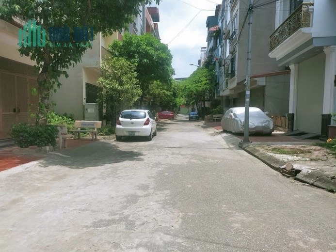CHO THUÊ KHO HÀ TRÌ - ĐA SỸ - HÀ ĐÔNG - 80M MẶT TIỀN 6M - CÓ GÁC XÉP - GIÁ 8TR