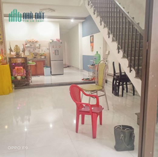 DIỆN TÍCH LỚN - 90 M - VUÔNG VỨC - PHÙ HỢP TÀI CHÍNH NHIỀU GIA ĐÌNH. GIÁ RẺ NHẤT KHU HOÀNG VĂN THÁI