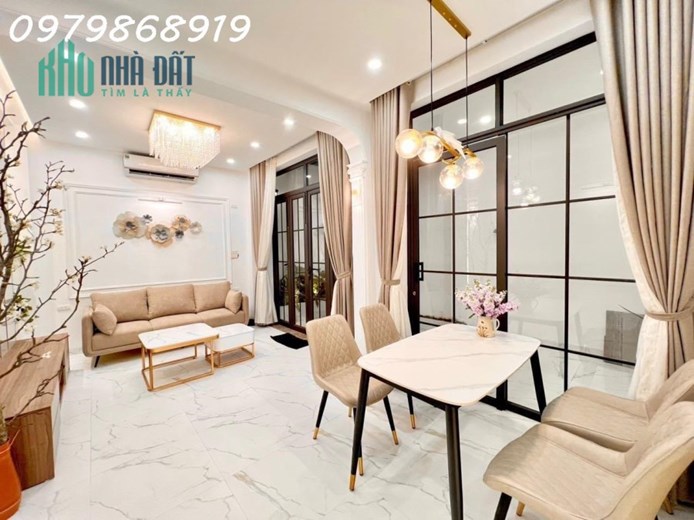 Siêu phẩm! Nhà VIP Nguyễn Sơn, Long Biên. 35m x 6T, MT: 4,7M. Nhỉnh 5 tỷ. Mới tinh.