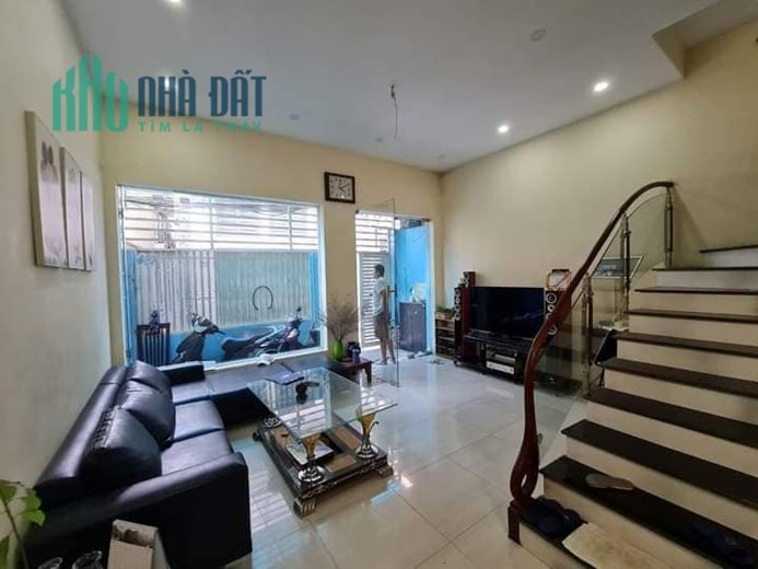 Bán Nhà Mặt Phố Đặng Tiến Đông, 50m2, 4 T, MT 3.3m, 10.9 Tỷ, 0977097287