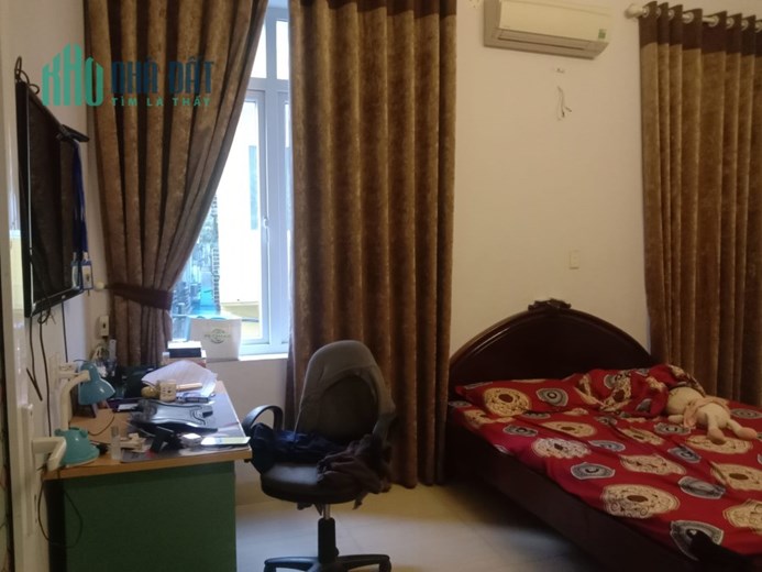 Bán Nhà Mặt Phố Đặng Tiến Đông, 50m2, 4 T, MT 3.3m, 10.9 Tỷ, 0977097287