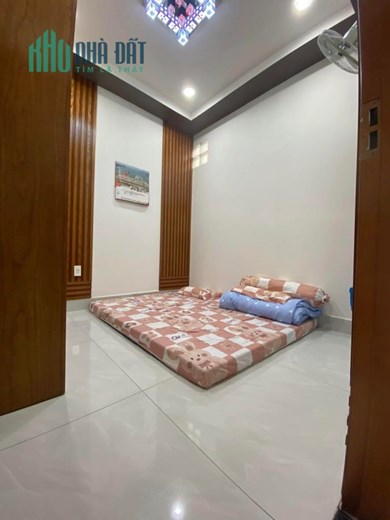 Chính chủ cần bán nhà mặt tiền 7 lầu  đường Phạm Văn Đồng , phường 13, quận Bình Thạnh