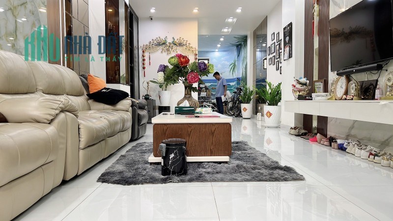 BÁN NHÀ MẶT TIỀN SIÊU PHẨM 80M2 6 TẦNG THANG MÁY NỞ HẬU 4.2 M KHU VIP HAI BÀ TRƯNG 39 TỶ