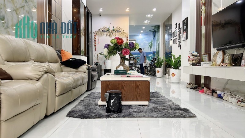 BÁN NHÀ MẶT TIỀN SIÊU PHẨM 80M2 6 TẦNG THANG MÁY NỞ HẬU 4.2 M KHU VIP HAI BÀ TRƯNG 39 TỶ
