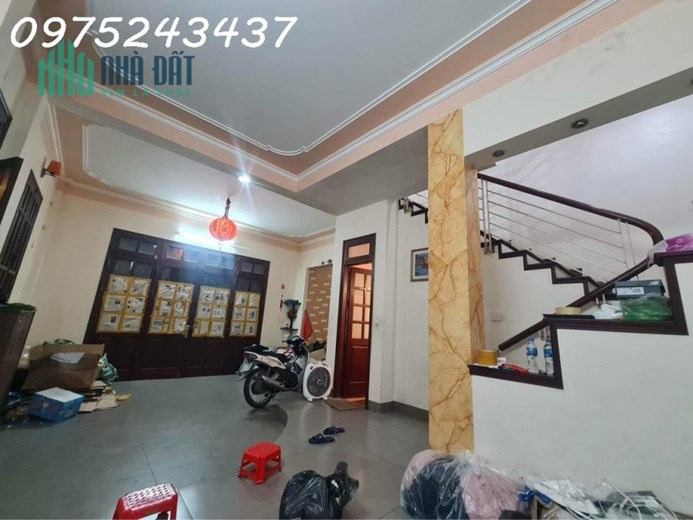 Siêu phẩm nhà 5 tầng đường Kim Giang, Hoàng Mai, Hà Nội. LÔ GÓC, OTO vào nhà. Kinh doanh hay ở đều