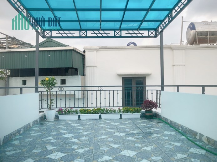 Bán gấp nhà Ngọc Thụy, 36m x 5 tầng, MT 3.6m, ô tô, 4 tỷ hơn