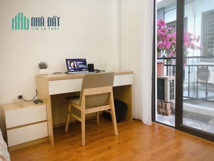 Bán gấp nhà Ngọc Thụy, 36m x 5 tầng, MT 3.6m, ô tô, 4 tỷ hơn