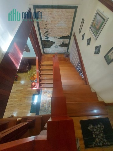 .Nhà Mặt Tiền Lê Tấn Trung 118m2, 3 tầng, sạch đẹp