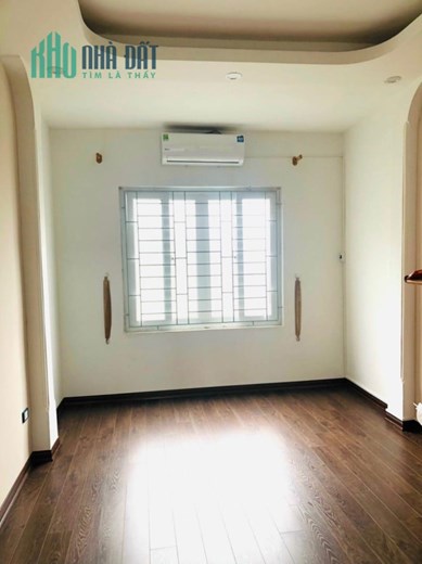 Bán nhà đường Láng 7 phòng full, 42mx5t, mt 3.6m, Gần ngã tư sở, 4.65 tỷ.