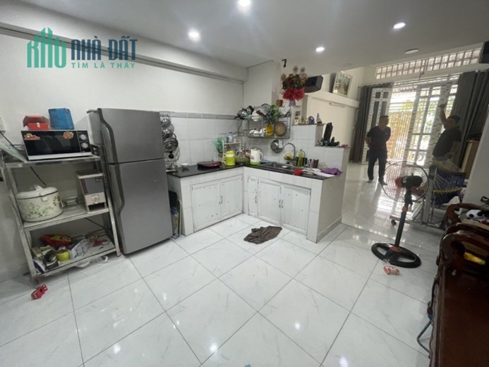 Hẻm xe tải Mã Lò Bình Tân gần 60m2 3 tầng nhỉnh 4 tỷ