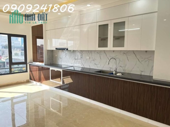 NHÀ MỚI CỰC ĐẸP PHỐ NGUYỄN NGỌC VŨ, VIEW HỒ - KINH DOANH - HAI THOÁNG - 7 TẦNG THANG MÁY - Ô TÔ