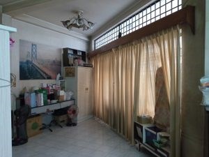 Chính Chủ Cần Bán Nhà Mặt Tiền Vị Trí Đẹp Tại Quận 5 Tp HCM
