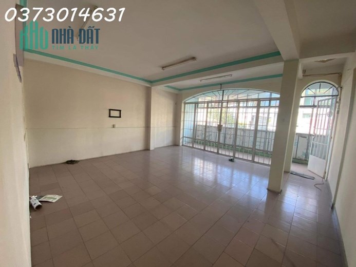 Cho thuê nhà ở kinh doanh đường 23 tháng 10 phường phương sơn giá 30  triệu / 1 tháng