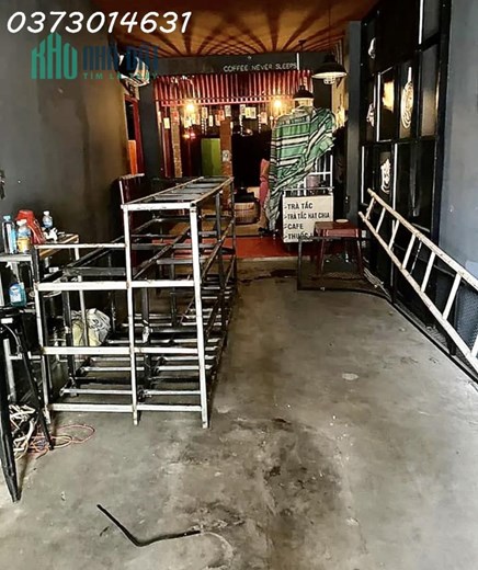 Cho thuê mặt bằng kinh doanh dịch vụ vị trí đường lớn đông đúc mặt tiền đường Vân Đồn