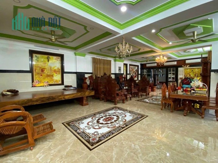 ĐỊNH CƯ BÁN GẤP SIÊU BIỆT THỰ CAO CẤP KHỦNG 20X56M2 MẶT TIỀN THỚI TAM THÔN HÓC MÔN