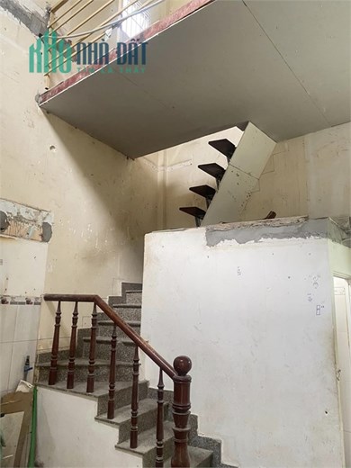 QUẬN 1 KHU HIẾM NHÀ BÁN -C4 TIỆN CẢI TẠO THEO Ý MUỐN - HẺM 3M DT 28M2