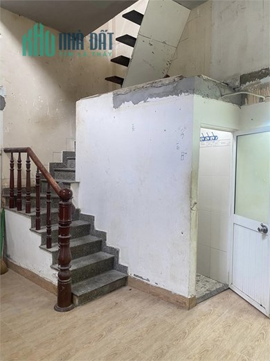 QUẬN 1 KHU HIẾM NHÀ BÁN -C4 TIỆN CẢI TẠO THEO Ý MUỐN - HẺM 3M DT 28M2