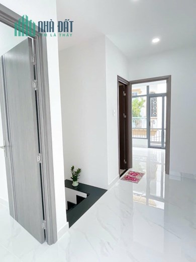 NHÀ MỚI ĐẸP - HXH - HAI MẶT HẺM - GÍA 4.8 TỶ - NỘI THẤT XINH XẮN.VŨ TÙNG - BÌNH THẠNH