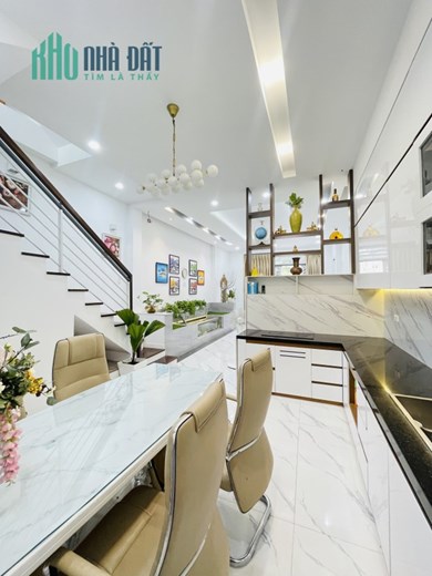Bán nhà Nguyễn Oanh 60m2 (5x12)-4 Tầng-4 Tỷ. Xe hơi -Gò Vấp