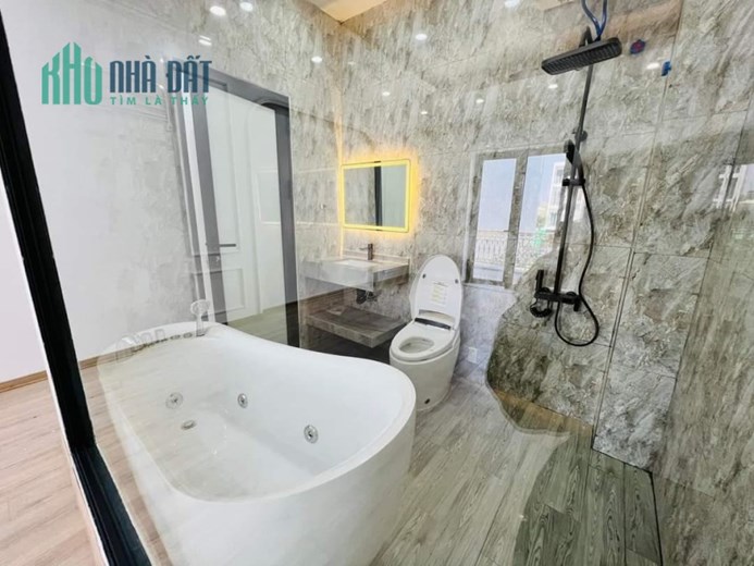 HẠ GIÁ CĂN NHÀ  ĐẲNG CẤP  tại TĐC Tam Kỳ gần Vinhomes Marina, Aeon mall