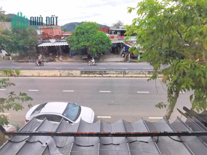 CHỦ SỐT XÌNH XỊCH - NHÀ 3 TẦNG MỚI – ĐƯỜNG 25M, LIÊN CHIÊU - TỪ 5.2 TỶ CÒN NHỈNH 4 TỶ
