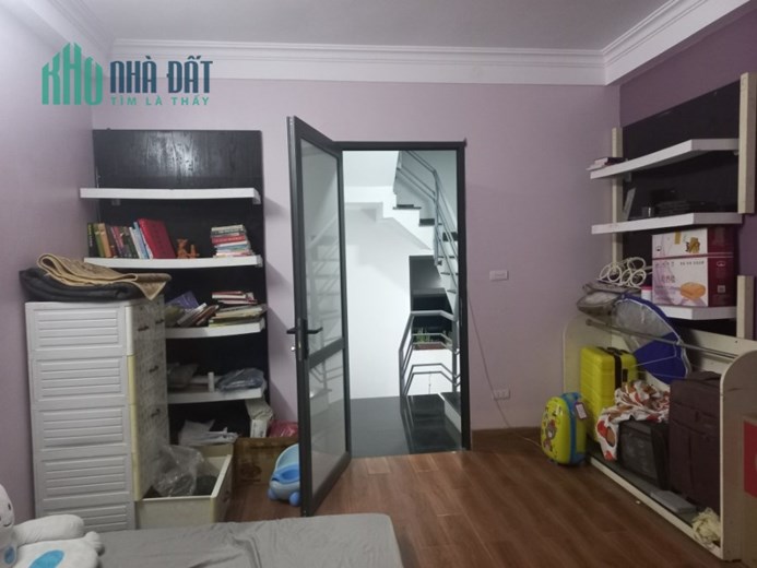 Chuyển vào Nam ở Bán Gấp Nhà 3 tầng P Phúc Lợi giá chỉ 58tr/m2, 45m2, MT 4.5m, giá 2.65 tỷ