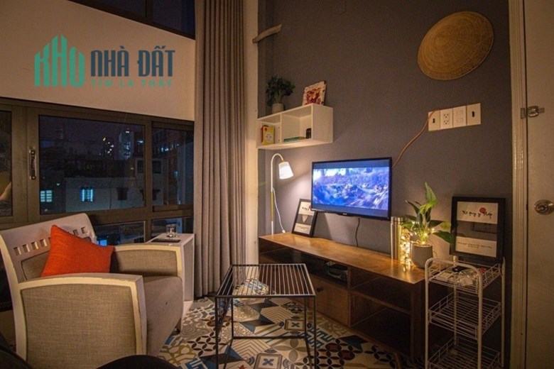 PHAN VĂN HÂN SÁT QUẬN 1 - KIA  ĐỖ CỬA -  gần 70M2, 5 TẦNG, 8 PHÒNG CHDV - THU NHẬP 45TRiệU/ THÁNG -