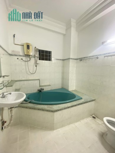 Nhà Tân Sơn Nhì Tân Phú, Hẻm 84. Mặt Tiền Hẻm Nhựa 5m Ô Tô Vào Nhà. 70m2 x 3 Tầng, Chỉ 5 Tỷ