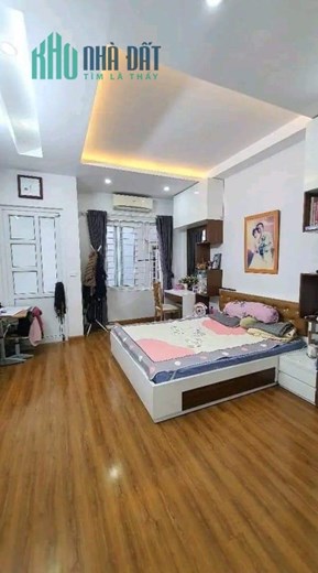 BÁN NHÀ ĐẸP LONG LANG QUAN HOA CẦU GIẤY. THANG MÁY ÊM RU,CHỖ ĐÊ XE NGAY ĐÊM. DT 65M2 + 6T. MT 5M