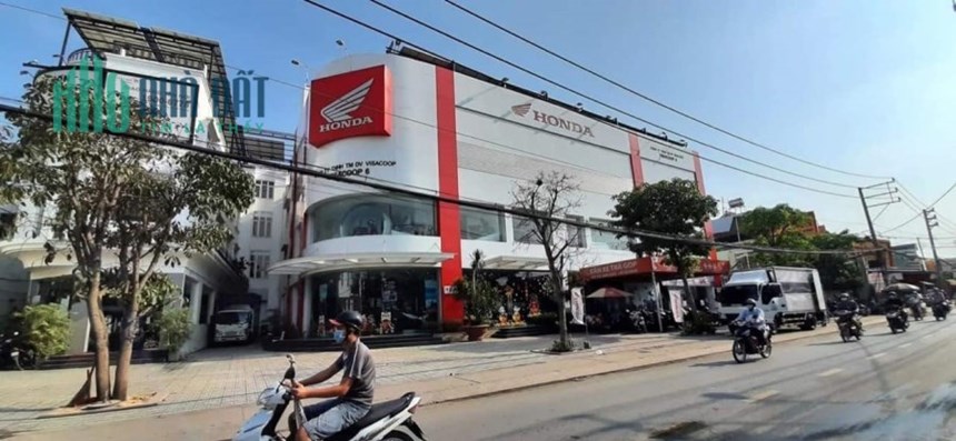 Nhà Mặt Tiền Đường Vĩnh Lộc, Vĩnh Lộc A, Bình Chánh, 400m2, Kinh Doanh Sầm Uất, Chỉ 15 Tỷ