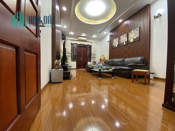 Bán nhà Đẹp La Thành, 5 tầng, 5PN, Nội thất xịn, Đống Đa, 5,66 tỷ