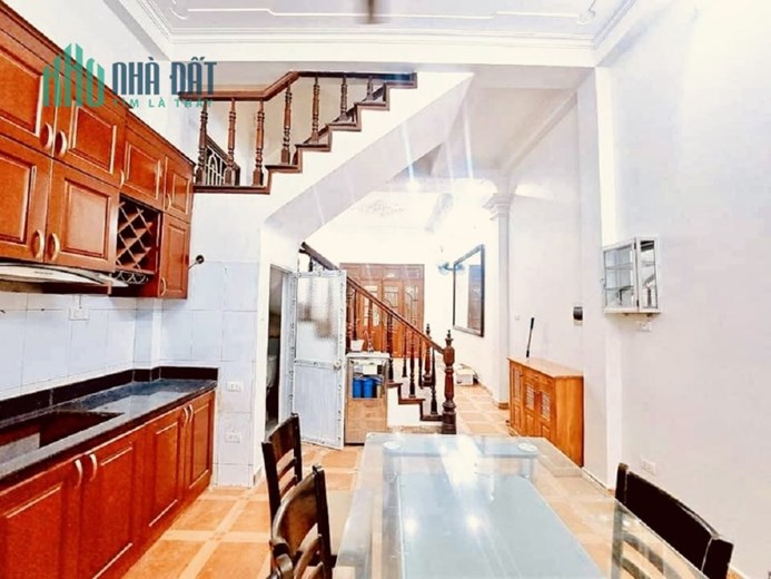 42M KINH DOANH - PHỐ CHÙA LÁNG - Ô TÔ - VIEW HỒ - HƠN 6 TỶ
