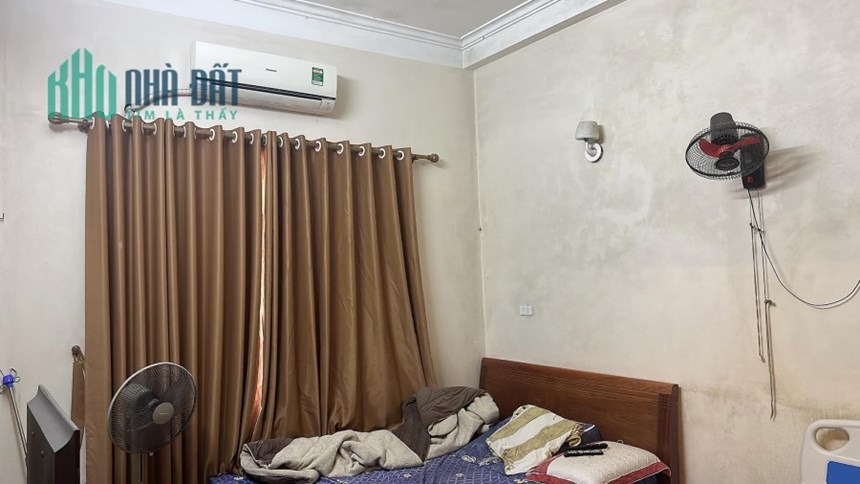 Bán ngôi nhà 85m2 phố Âu Cơ, Tây Hồ Dân xây 6 phòng ngủ Ô tô tránh 10m 6.8 Tỷ
