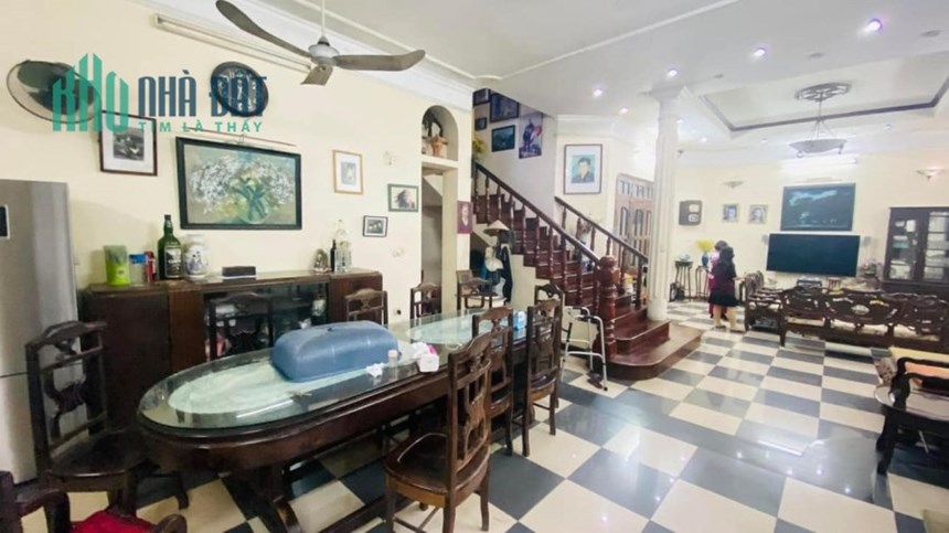 Bán ngôi nhà 85m2 phố Âu Cơ, Tây Hồ Dân xây 6 phòng ngủ 10m Ô tô tránh 6.8 Tỷ