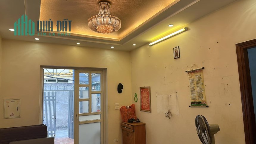 Bán căn nhà 83m2 phố Âu Cơ, Tây Hồ Dân xây 6 ngủ Ô tô tránh 10m 6.7 Tỷ